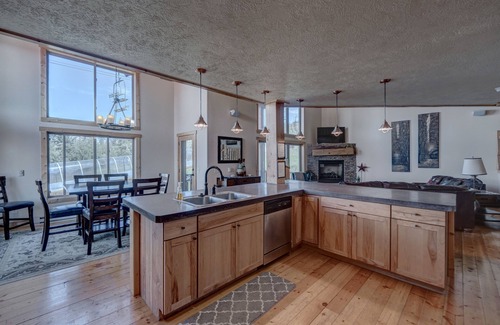 Lead Ski Chalet | Blackmoon Chalet at Terry Peak