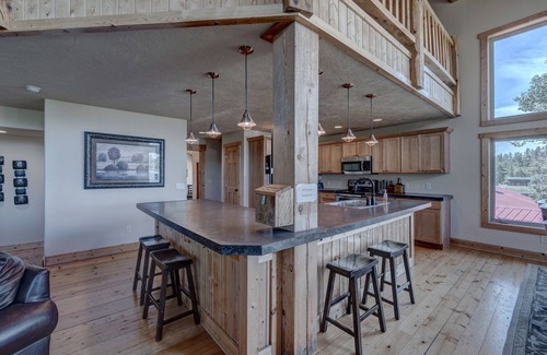 Lead Ski Chalet | Blackmoon Chalet at Terry Peak