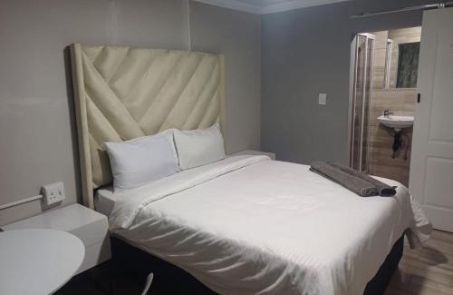 Three Rivers House | Blackwood Guest house