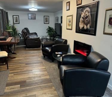 Central Okanagan House | Blarney Place Retreat