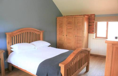 New Forest District House | Blashford Manor Holiday Cottage - The Dartmoor Cottage
