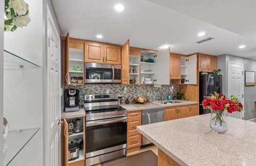 Meadowvale Village Apartment | Blessed Home Comfort