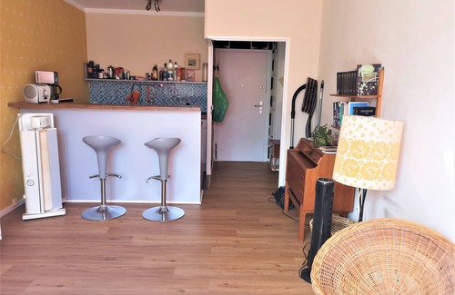 Mitte Apartment | Blick auf den Fernsehturm vom Bett! Hell, Ruhig, Einzigartig