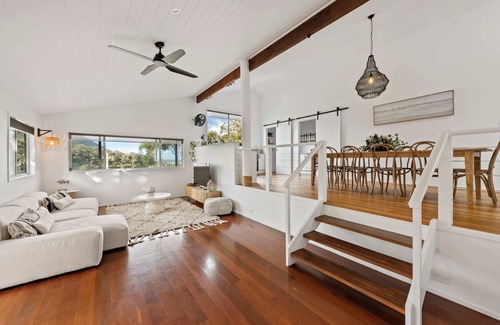 Stanwell Park House | Blissful Beachside Stay /Stanwell Park