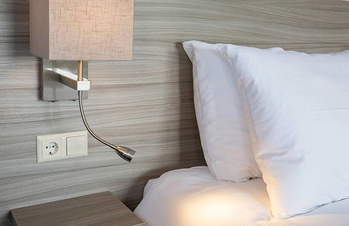 Callantsoog Hotel | Blissful Escape w/Pool & Golf | Dunes, Waves & Tee Time in Callanstoog