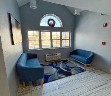 Northwood Hotel | BlissPoint Inn & Suites, Northwood