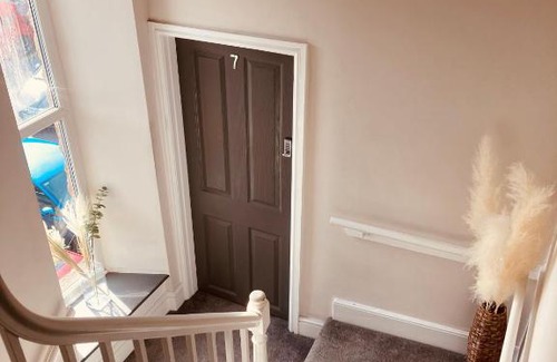 Lancaster House | 'Bloomfield' at stayBOOM