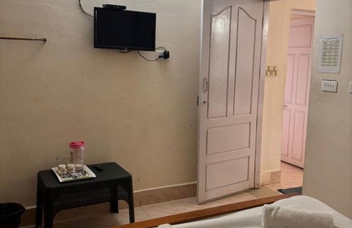 Kodaikanal Apartment | Blooming nights with Begonia