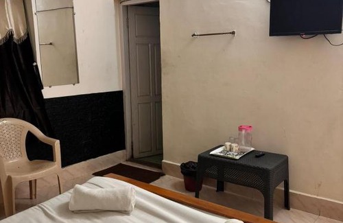 Kodaikanal Apartment | Blooming nights with Begonia