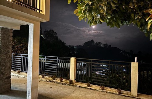 Kodaikanal Apartment | Blooming nights with Begonia