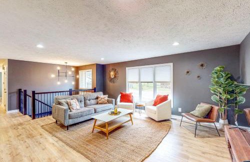 Bloomington House | Bloomington Beauty