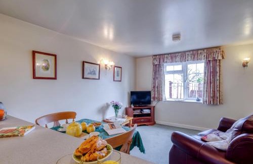 Knaresborough House | Blossom Cottage