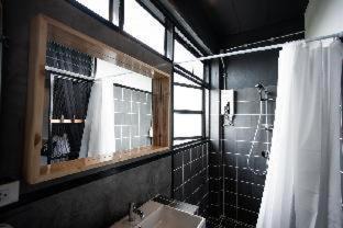 Surat Thani Hotel | Blu Monkey Hub & Hotel Surat Thani