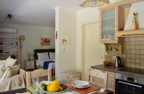 Egira Apartment | Blue Ark Aigeira Flat & Studio