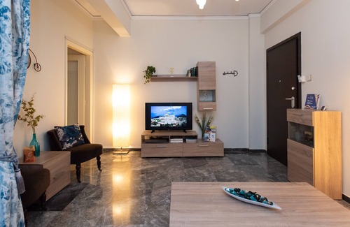 Nea Smirni Apartment | Blue Ark Athenian Nest