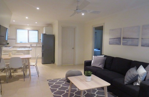 Sawmill Settlement House | Blue Bird Cottage - Base of Buller