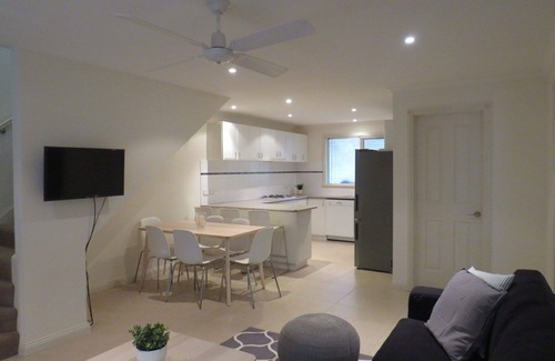 Sawmill Settlement House | Blue Bird Cottage - Base of Buller