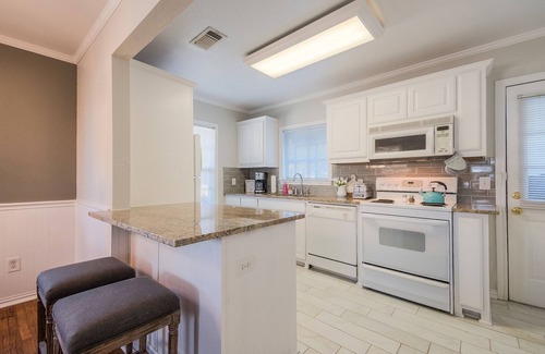 McKinney Cottage | | Blue Bungalow | Luxury Downtown McKinney