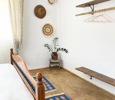 Spring House | Blue Cottage