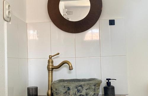 Spring House | Blue Cottage