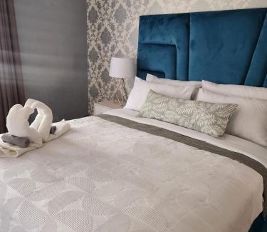 Benoni House | Blue Escape Life and Leisure Guest House