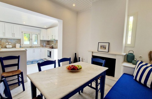 Lefkada Town Villa | Blue Gem Villa, in the Heart of Lefkas Town!