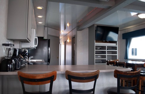 Page Boat Rental | Blue Getaway Lux Houseboat on Lake Powell