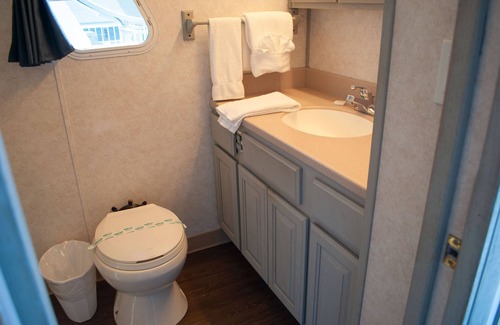 Page Boat Rental | Blue Getaway Lux Houseboat on Lake Powell