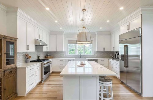 Katama House | Blue Haven: Brand New Luxurious Home w/Pool Near Downtown