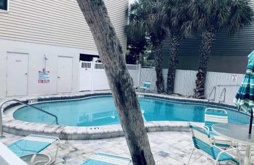 Indian Shores Apartment | Blue Haven Condo - Waterfront, Heated Pool, Bay