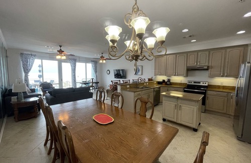 White Sands House | BLUE HERON'S NEST - BEACHFRONT, PRIVATE ELEVATOR, GARAGE, 4BRM, WHITE SANDS #419