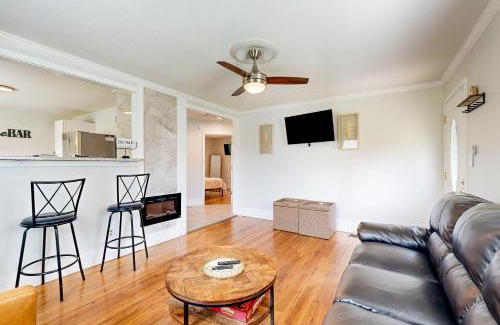 Burlington House | Blue Home Lodge