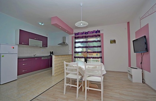 Sibenik Apartment | Blue House Apartment - for a colorful' holiday