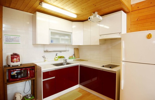 Geoje House | Blue in Blue Pension