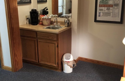 Claysburg Condo | Blue Knob Condo - 2/Queen Bedrooms, 2/Full Baths, Indoor Pool, Wet Bar & WiFi