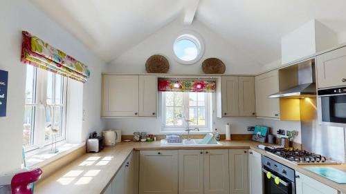 Filey House | Blue Moon at The Bay Filey, sleeps 4-5, 2 dogs welcome