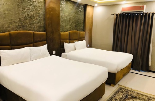 F-8 Sector House | Blue Moon Continental