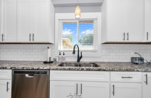 Villa Park House | Blue Oasis- cozy modern ranch near everything.