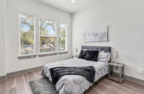 Spring Branch West Villa | Blue Oasis - Serene & Spacious 3BR Escape