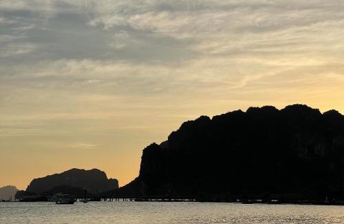 Sai Thai Hotel | Blue Orchid Beach Krabi - SHA Certified