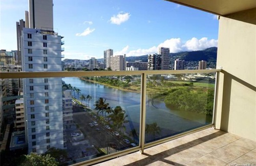 Waikiki Apartment | Blue Paradise- Waikiki