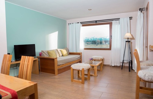 Dina Huapi Hotel | BLUE PARTS - Nahuel PB Lake View