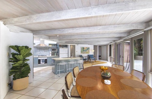 Pearl Beach House | Blue Pearl - Pet Friendly
