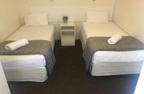Tweed Heads Hotel | Blue Pelican Motel