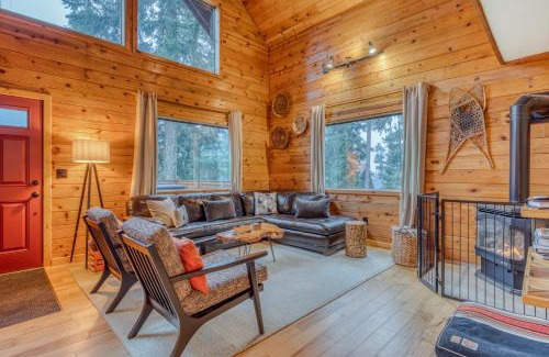 Government Camp House | Blue Pine Chalet
