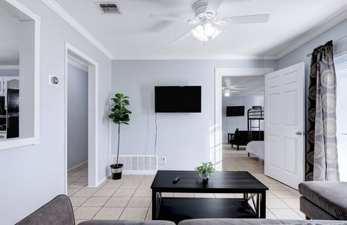 Heritage House | Blue Pool Family House