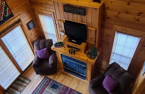 Bear Den Cabin | Blue Ridge Parkway Cabin Rentals
