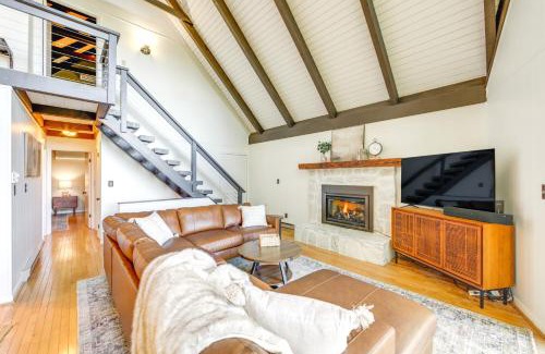 Brevard House | Blue Ridge Pkwy View and Deck Brevard Home!