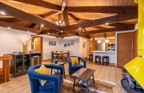 Newland Cabin | Blue Ridge Retreat at Linville Land Harbor - modern home, pet friendly