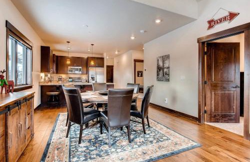 Willow Grove Apartment | Blue River Condo Unit 203